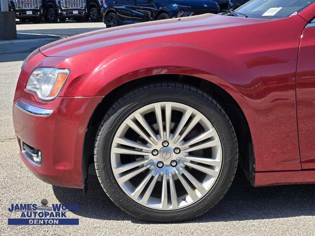 2014 Chrysler 300 Vehicle Photo in DENTON, TX 76210-9321