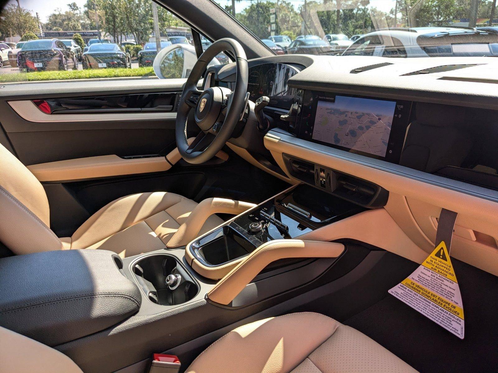 2025 Porsche Cayenne Vehicle Photo in Maitland, FL 32751