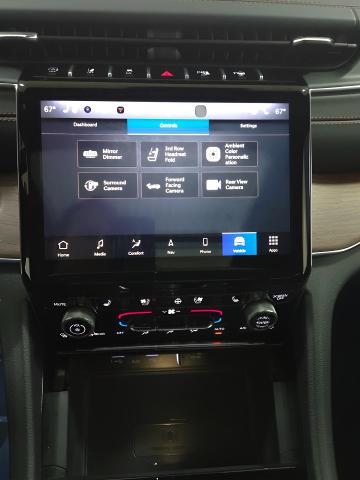 2025 Jeep Grand Cherokee L Vehicle Photo in Oshkosh, WI 54901
