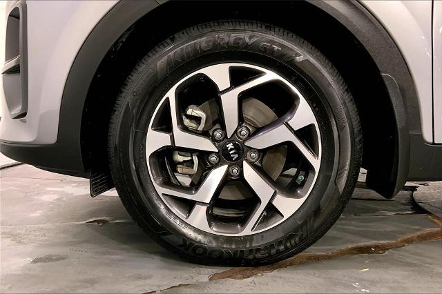 2021 Kia Sportage Vehicle Photo in Lees Summit, MO 64086