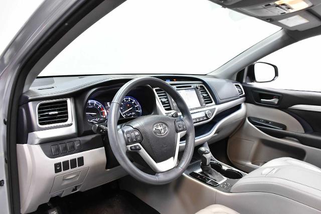 2016 Toyota Highlander Vehicle Photo in DALLAS, TX 75235