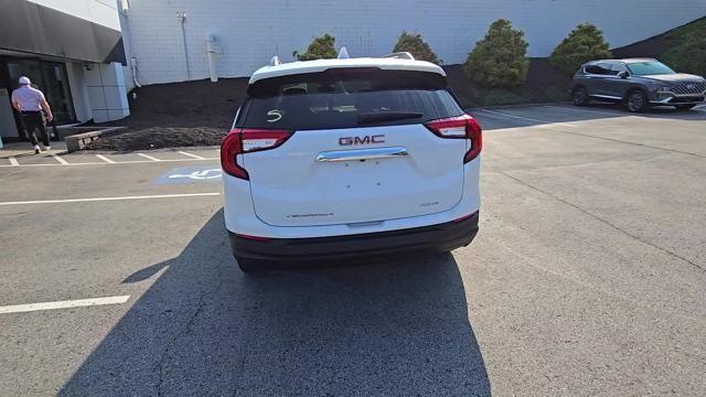 2023 GMC Terrain Vehicle Photo in Pleasant Hills, PA 15236