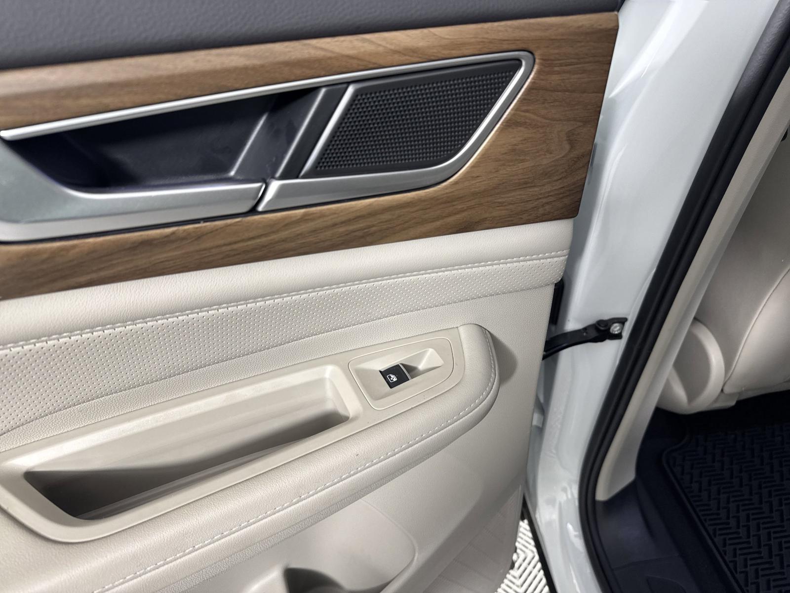 2024 Volkswagen Atlas Vehicle Photo in Georgetown, TX 78626