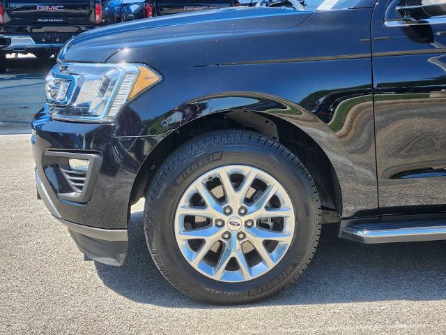 2020 Ford Expedition Vehicle Photo in DENTON, TX 76210-9321