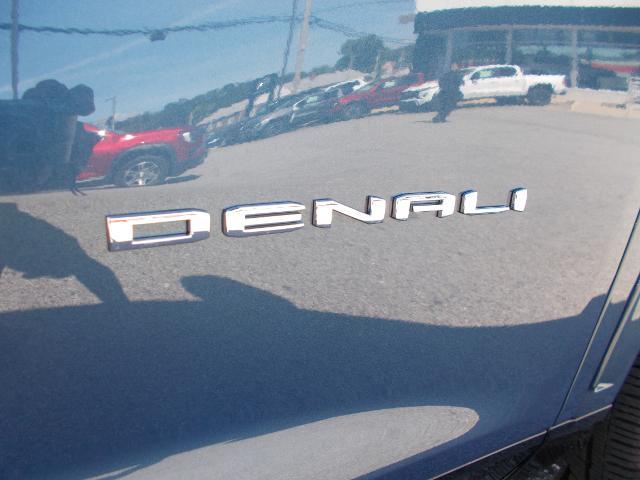 2026 GMC Acadia Vehicle Photo in LOWELL, MA 01852-4336