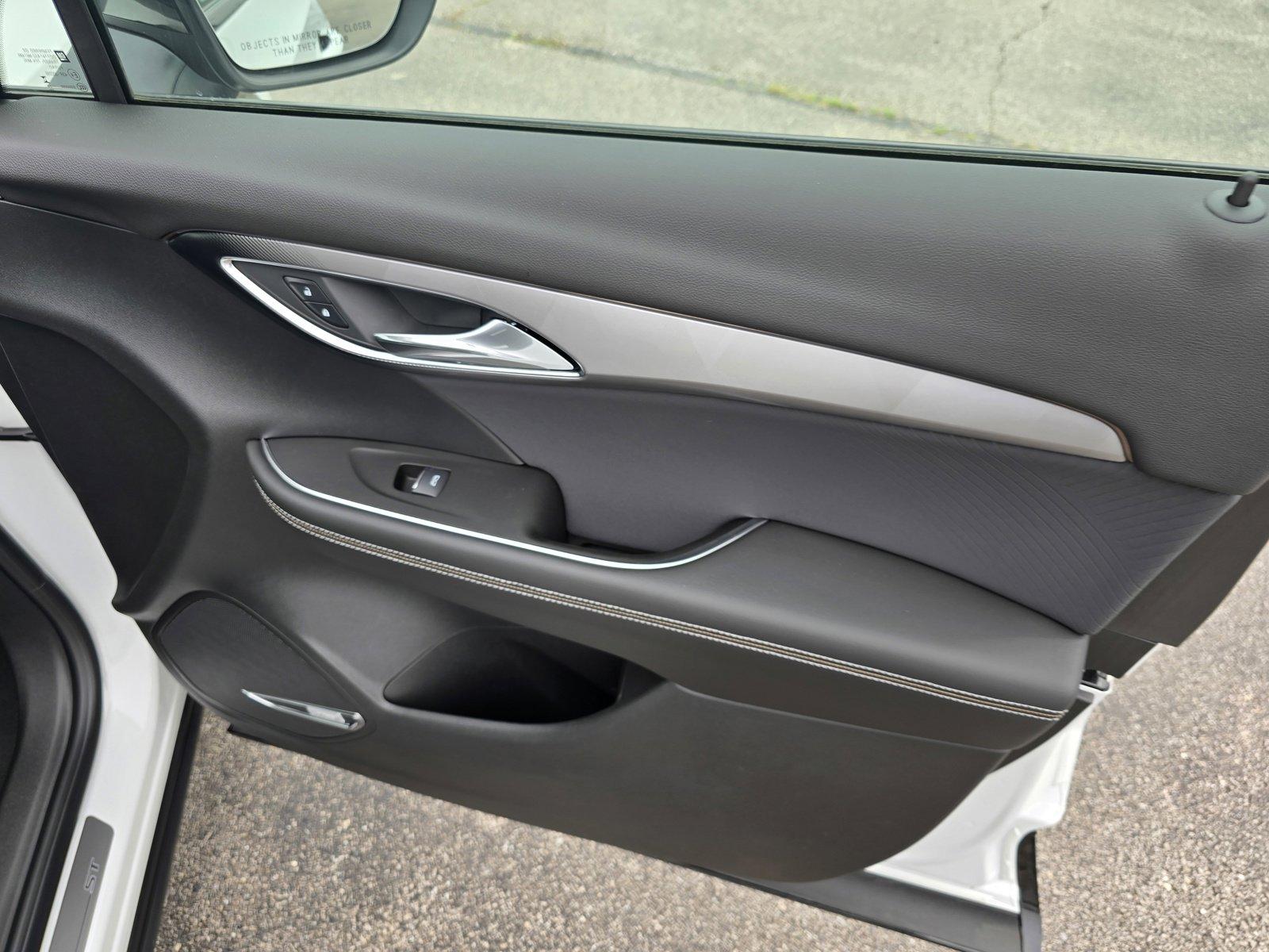 2024 Buick Envision Vehicle Photo in Rolla, MO 65401