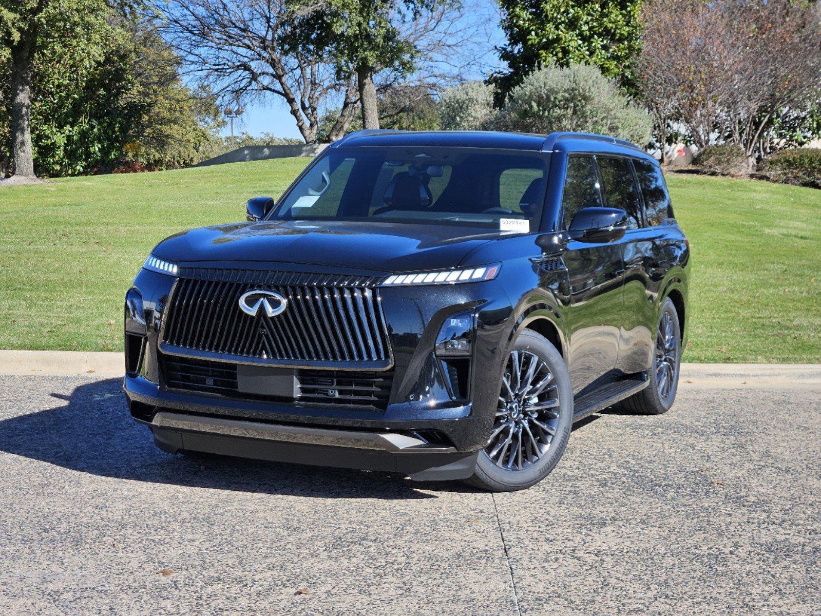 2025 INFINITI QX80 Vehicle Photo in Fort Worth, TX 76132