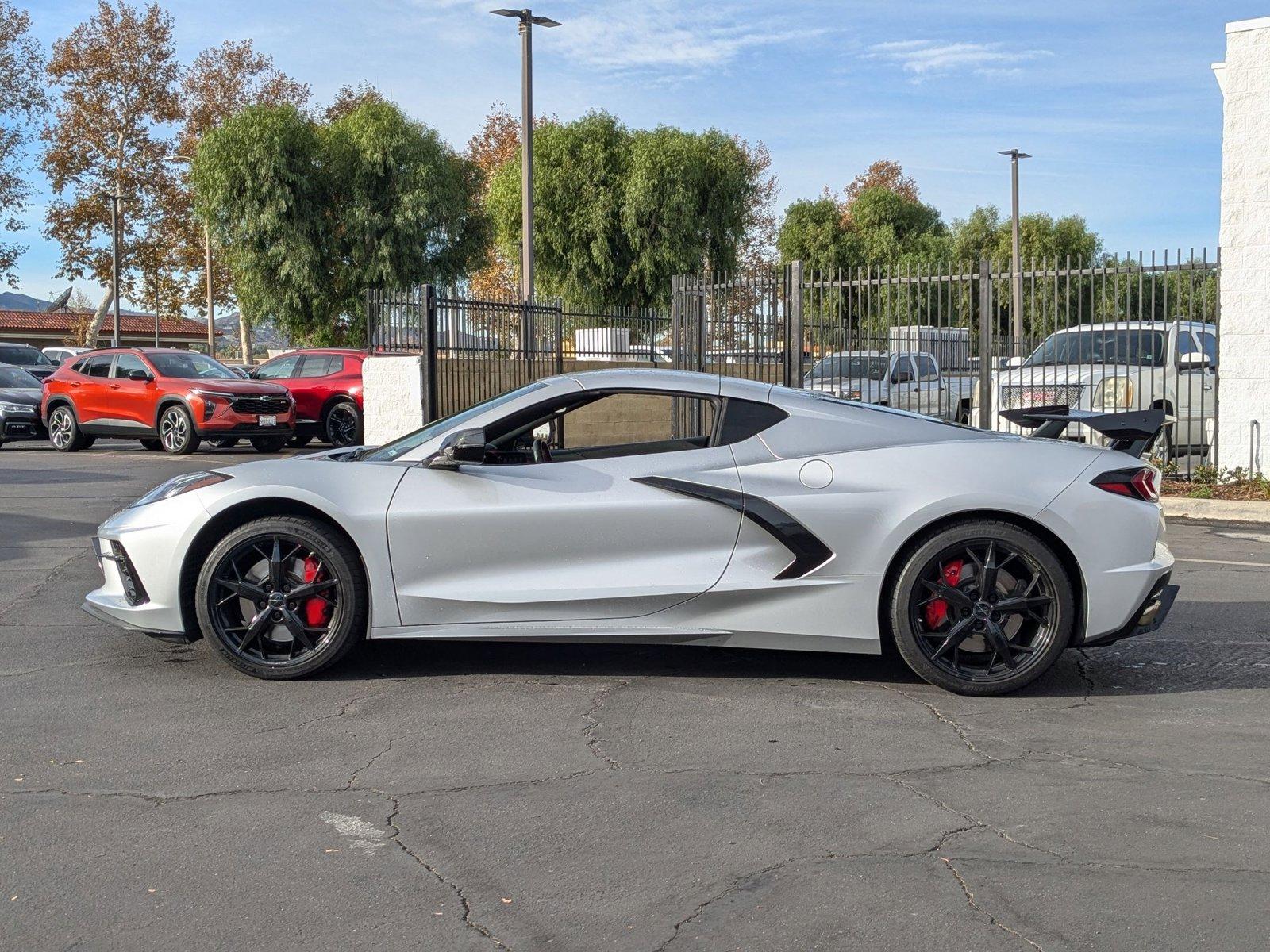 2020 Chevrolet Corvette 2LT photo 9