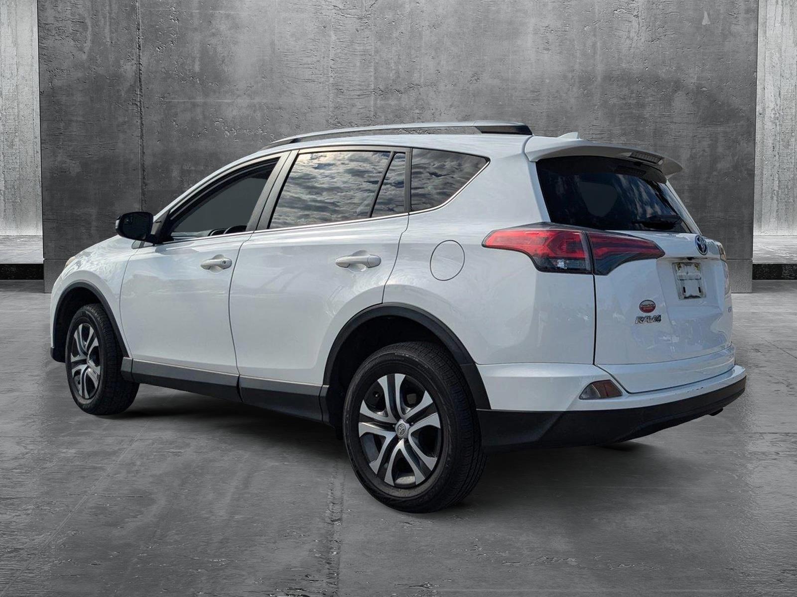 2018 Toyota RAV4 Vehicle Photo in Winter Park, FL 32792