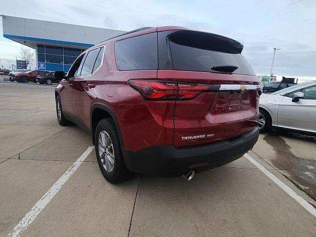 2022 Chevrolet Traverse Vehicle Photo in ENGLEWOOD, CO 80113-6708