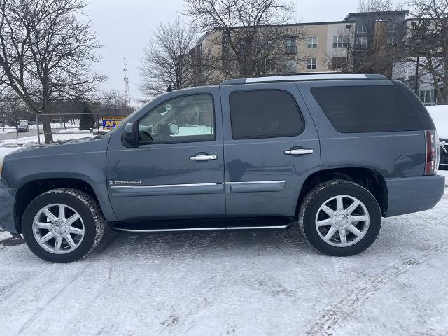 2007 GMC Yukon Denali Vehicle Photo in BEACHWOOD, OH 44122-4298