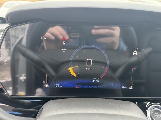 2025 Chevrolet Trax Vehicle Photo in GARDNER, MA 01440-3110