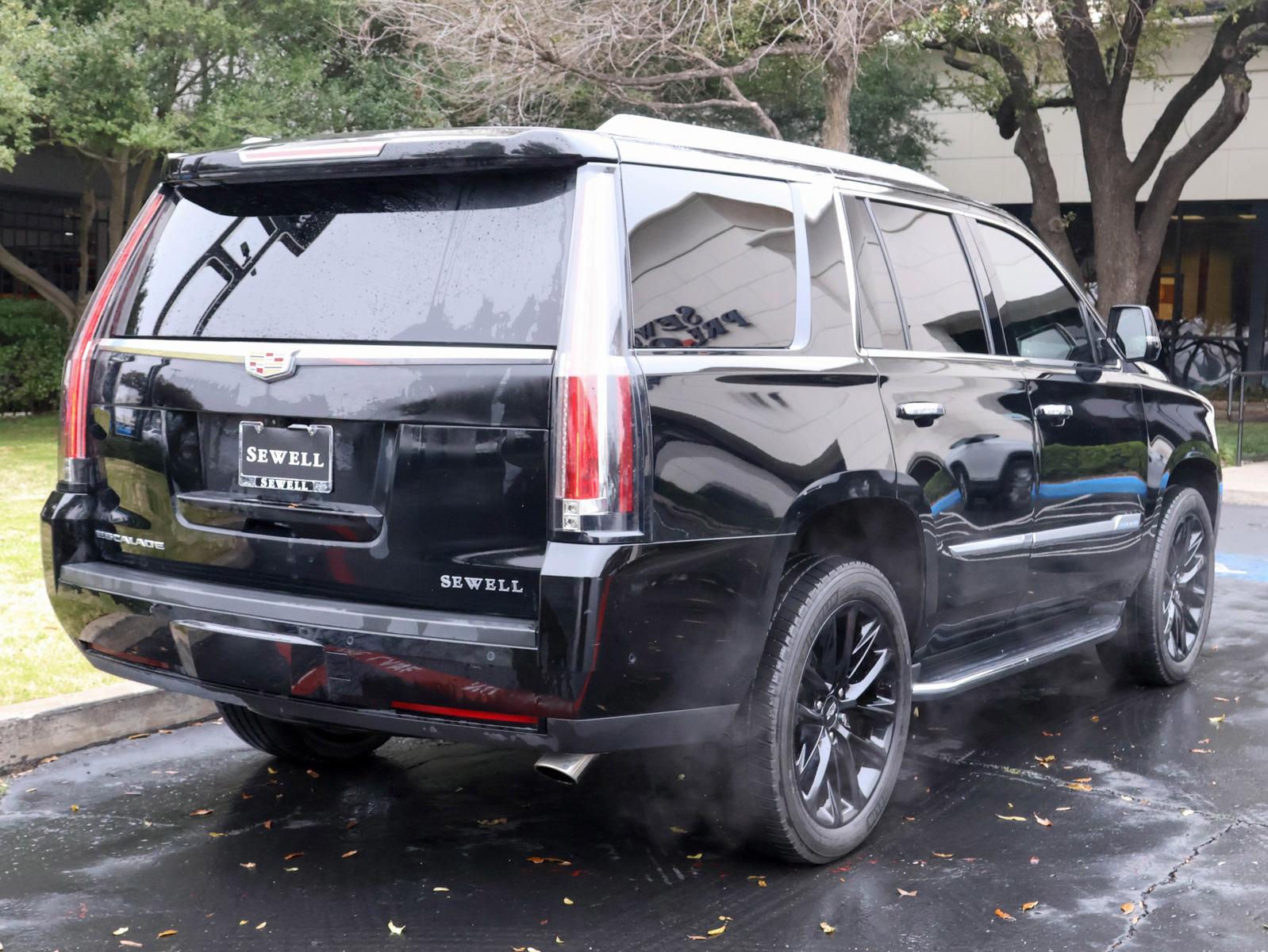 2018 Cadillac Escalade Vehicle Photo in DALLAS, TX 75209-3095