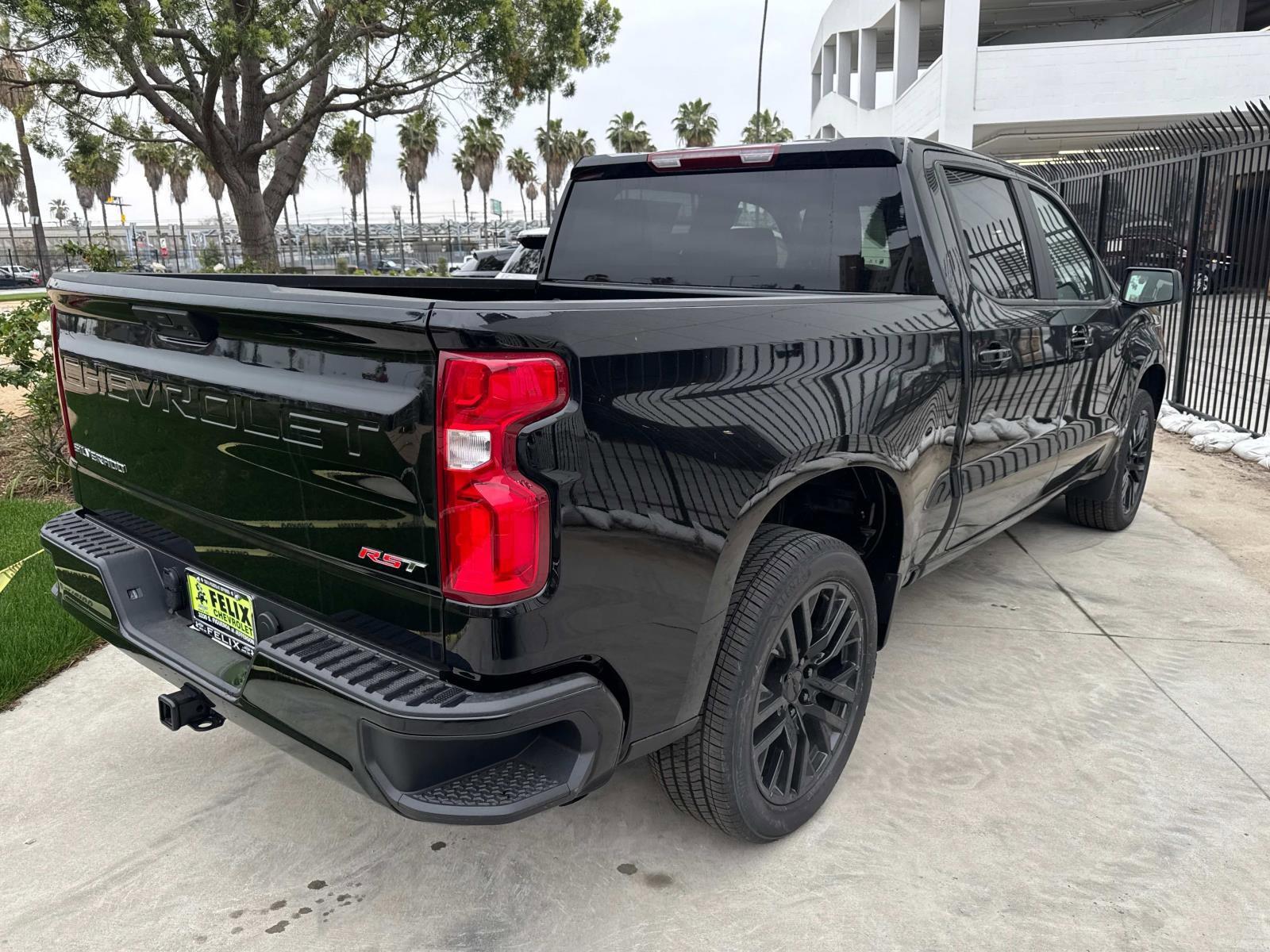 2025 Chevrolet Silverado 1500 Vehicle Photo in LOS ANGELES, CA 90007-3794