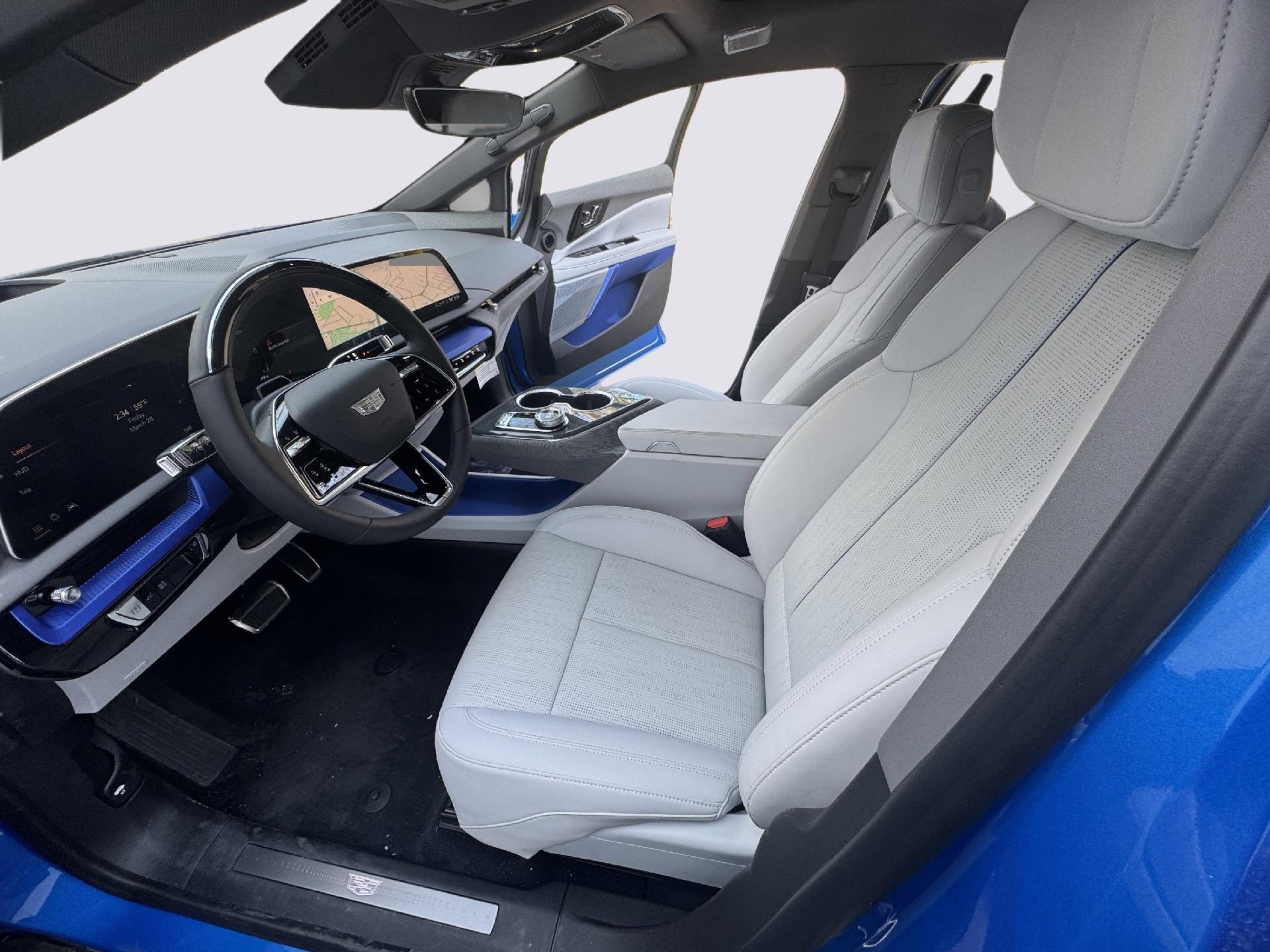 2025 Cadillac OPTIQ Vehicle Photo in LEOMINSTER, MA 01453-2952