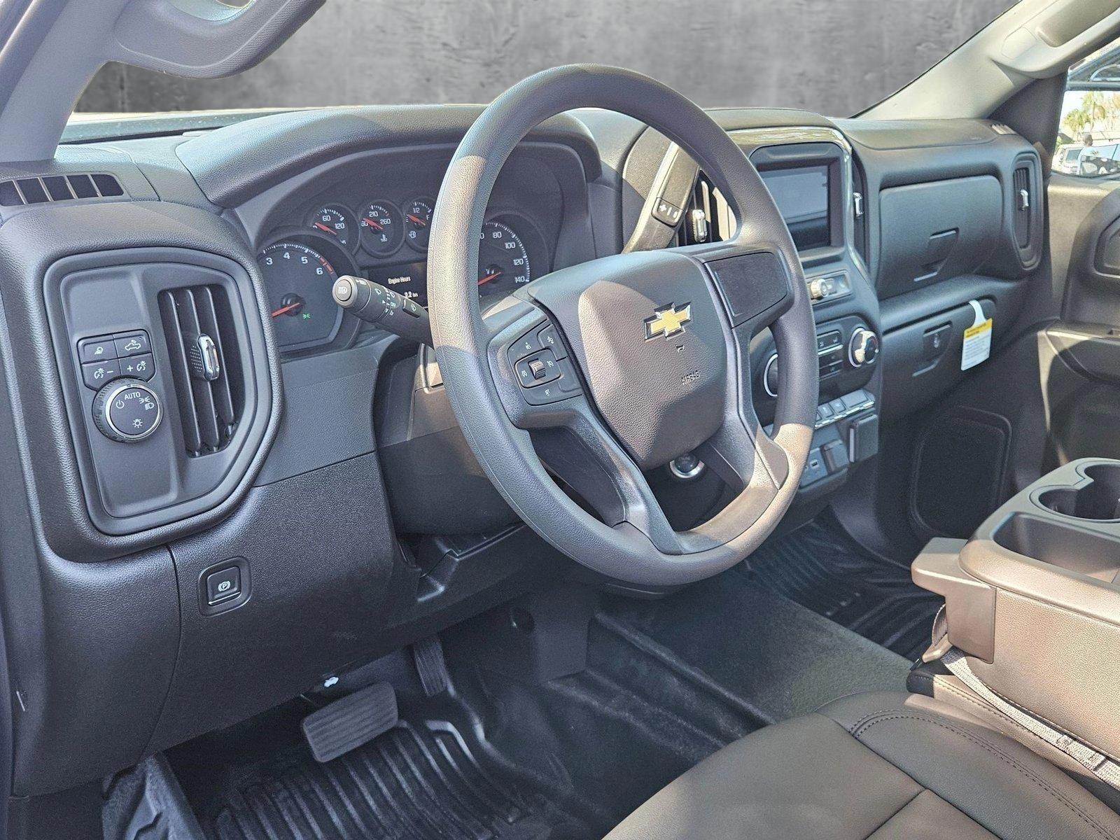 2025 Chevrolet Silverado 1500 Vehicle Photo in GREENACRES, FL 33463-3207