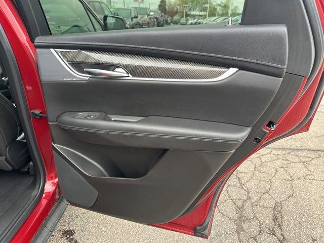 2021 Cadillac XT5 Vehicle Photo in MEDINA, OH 44256-9631