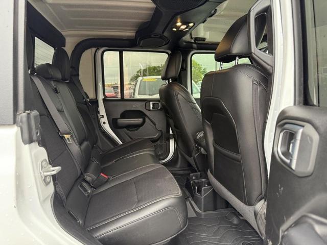 2021 Jeep Gladiator Vehicle Photo in COLUMBIA, MO 65203-3903