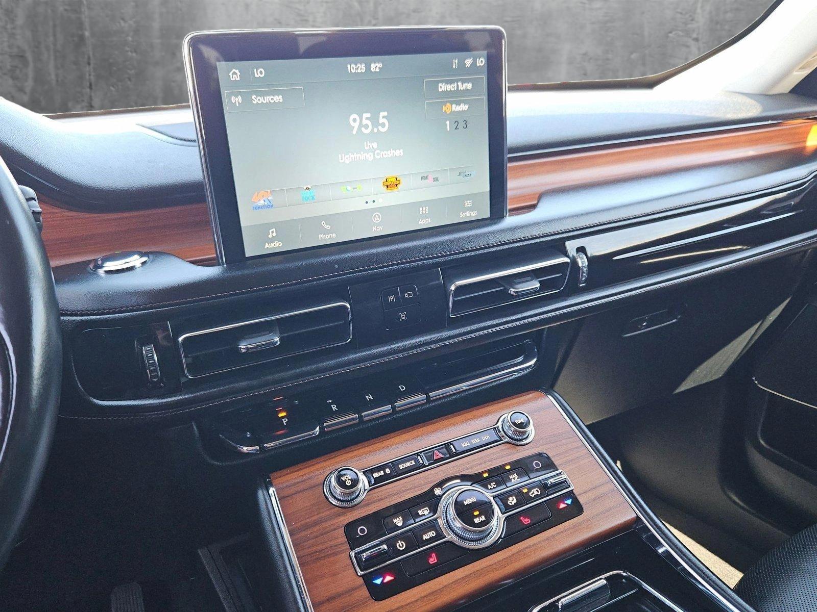 2020 Lincoln Aviator Vehicle Photo in MESA, AZ 85206-4395