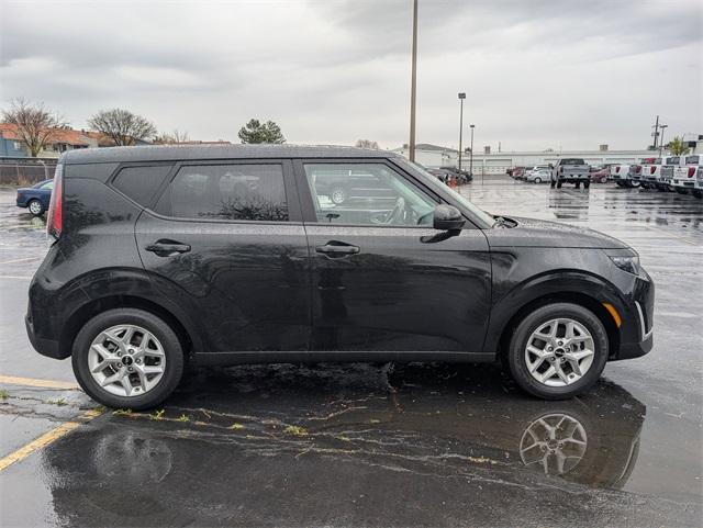 2024 Kia Soul Vehicle Photo in AURORA, CO 80012-4011