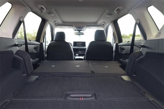 2025 Nissan Rogue Vehicle Photo in Hazelwood, MO 63042