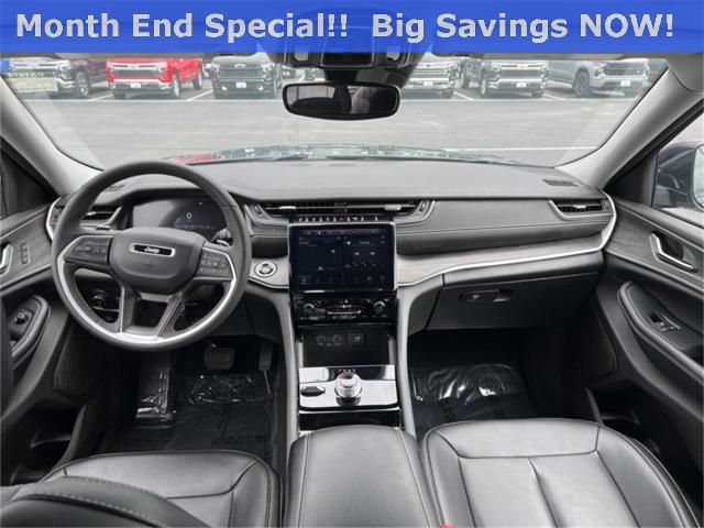 2023 Jeep Grand Cherokee L Vehicle Photo in GREEN BAY, WI 54304-5303