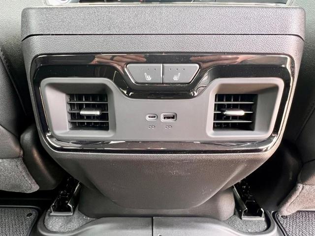 2025 GMC Sierra 1500 Vehicle Photo in EFFINGHAM, IL 62401-2832