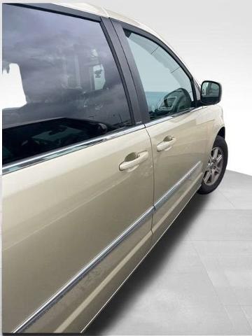 2012 Chrysler Town & Country Vehicle Photo in Fishers, IN 46038
