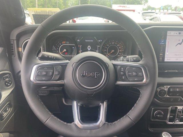 2025 Jeep Wrangler Vehicle Photo in Doylsetown, PA 18901