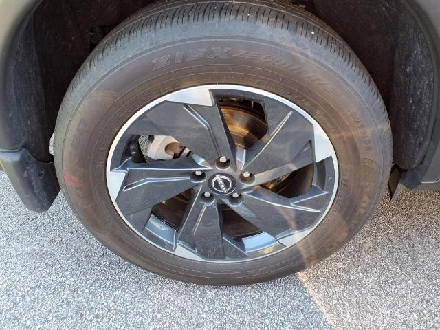 2024 Nissan Rogue Vehicle Photo in EMPORIA, VA 23847-1235