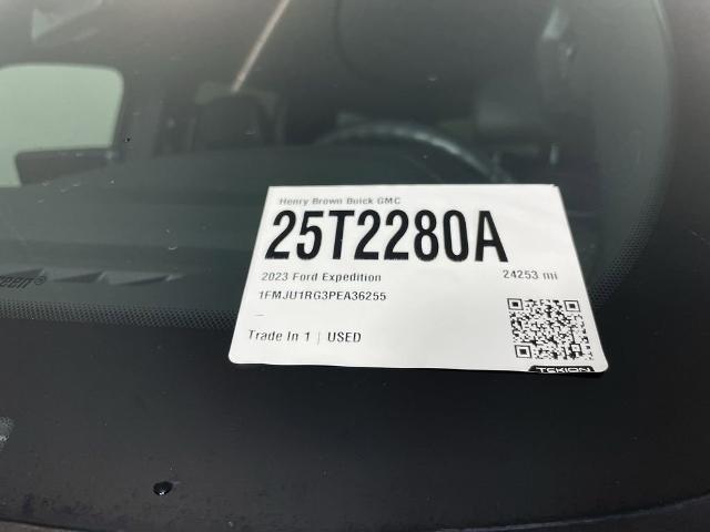 2023 Ford Expedition Vehicle Photo in GILBERT, AZ 85297-0402