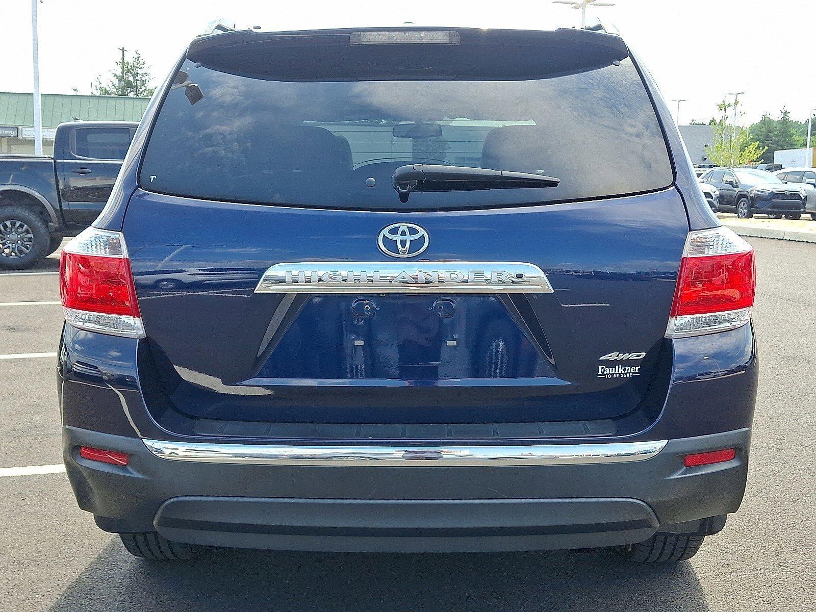 2013 Toyota Highlander Vehicle Photo in Harrisburg, PA 17111