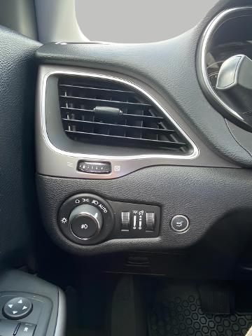 2019 Jeep Cherokee Vehicle Photo in APPLETON, WI 54914-8833