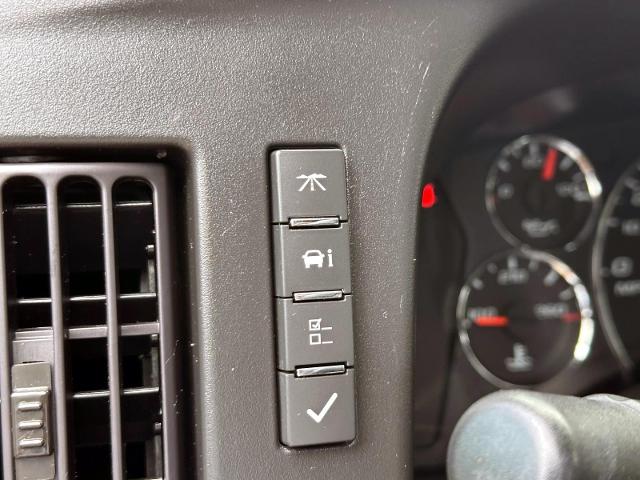 2023 GMC Savana Cargo Van Vehicle Photo in Roslyn, NY 11576