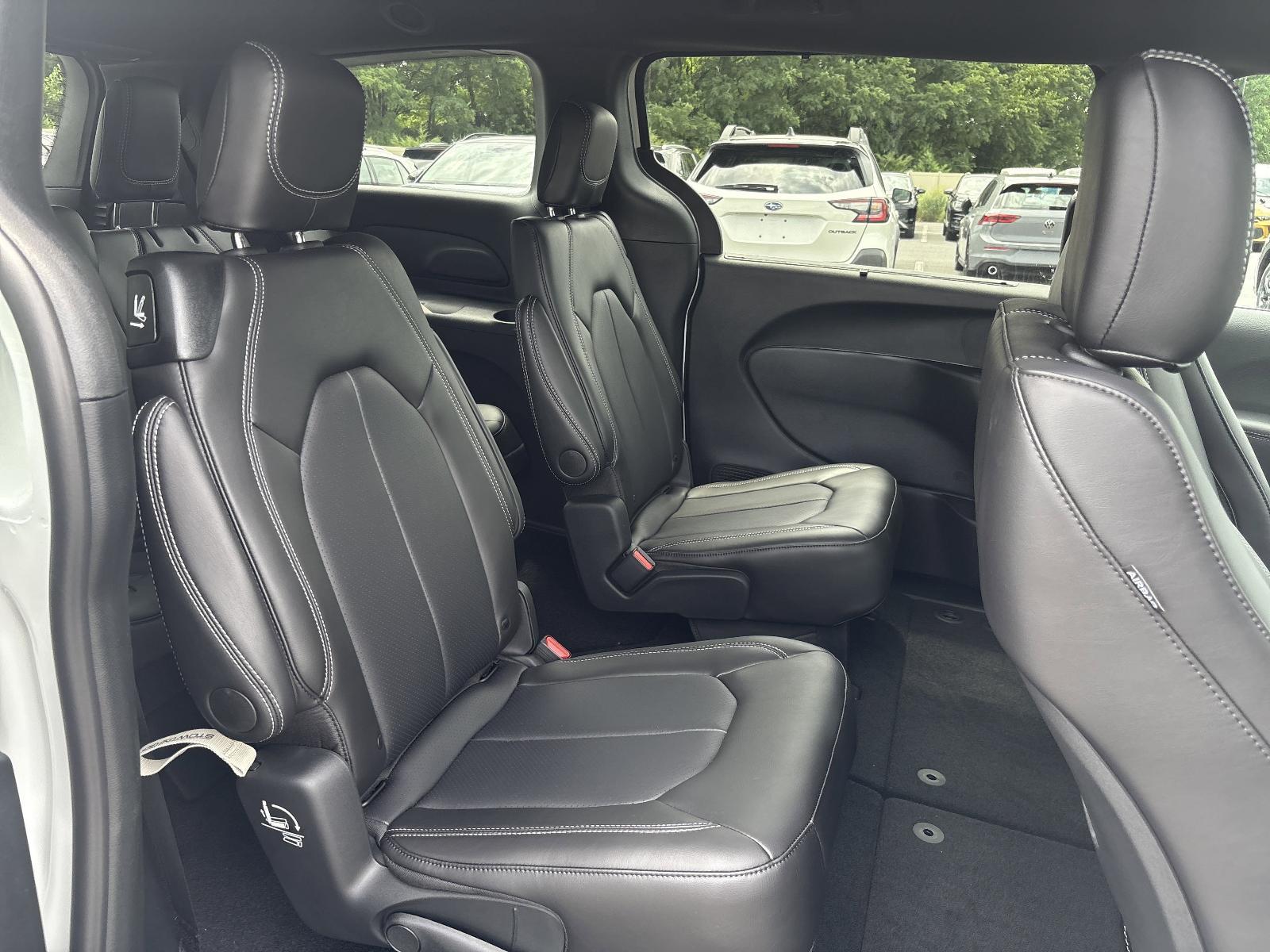 2025 Chrysler Voyager Vehicle Photo in Mechanicsburg, PA 17050-1707