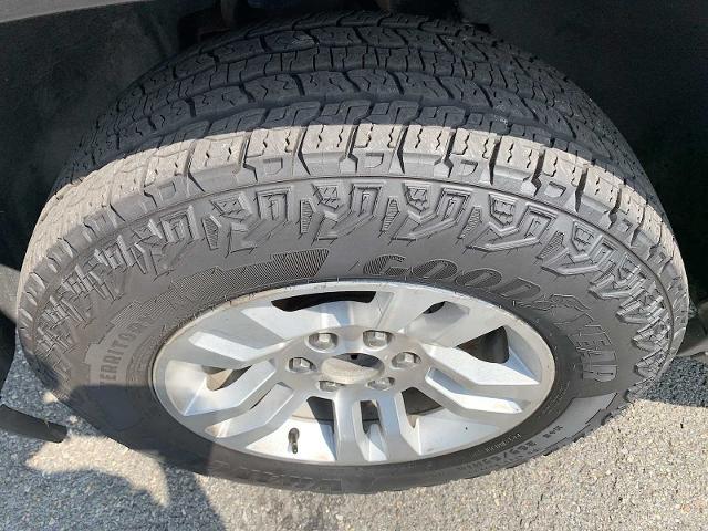 2019 Chevrolet Tahoe Vehicle Photo in MOON TOWNSHIP, PA 15108-2571