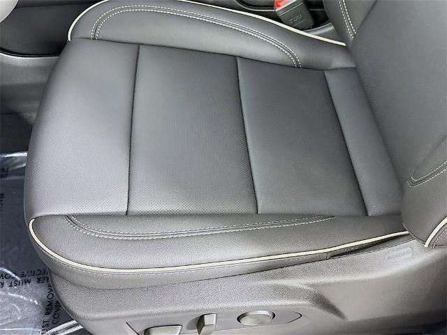 2025 GMC Yukon XL Vehicle Photo in PUYALLUP, WA 98371-4149