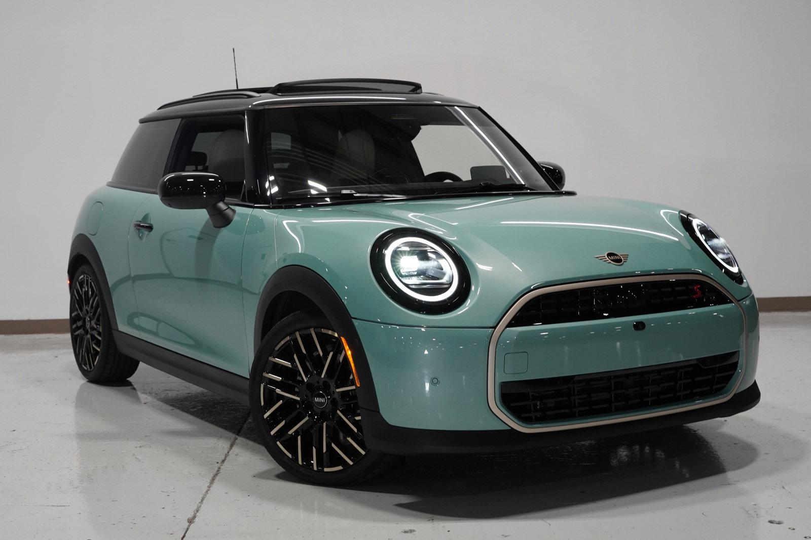 2025 MINI Cooper S Hardtop 2 Door Vehicle Photo in GRAPEVINE, TX 76051