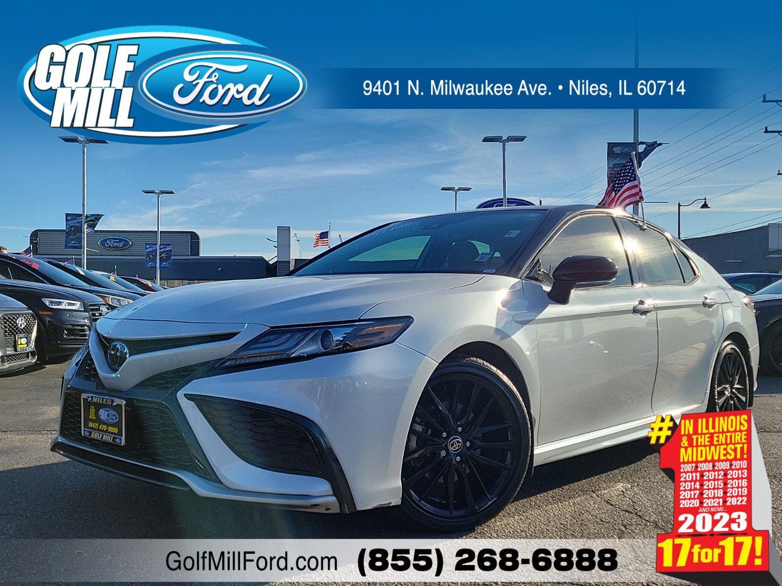 2023 Toyota Camry Vehicle Photo in Saint Charles, IL 60174