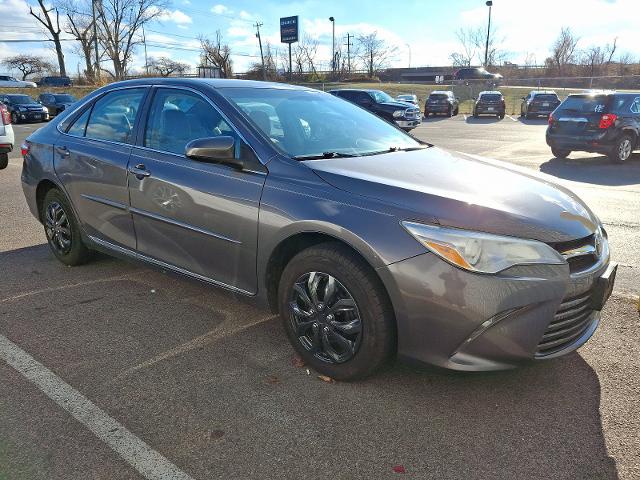 2017 Toyota Camry Vehicle Photo in TREVOSE, PA 19053-4984