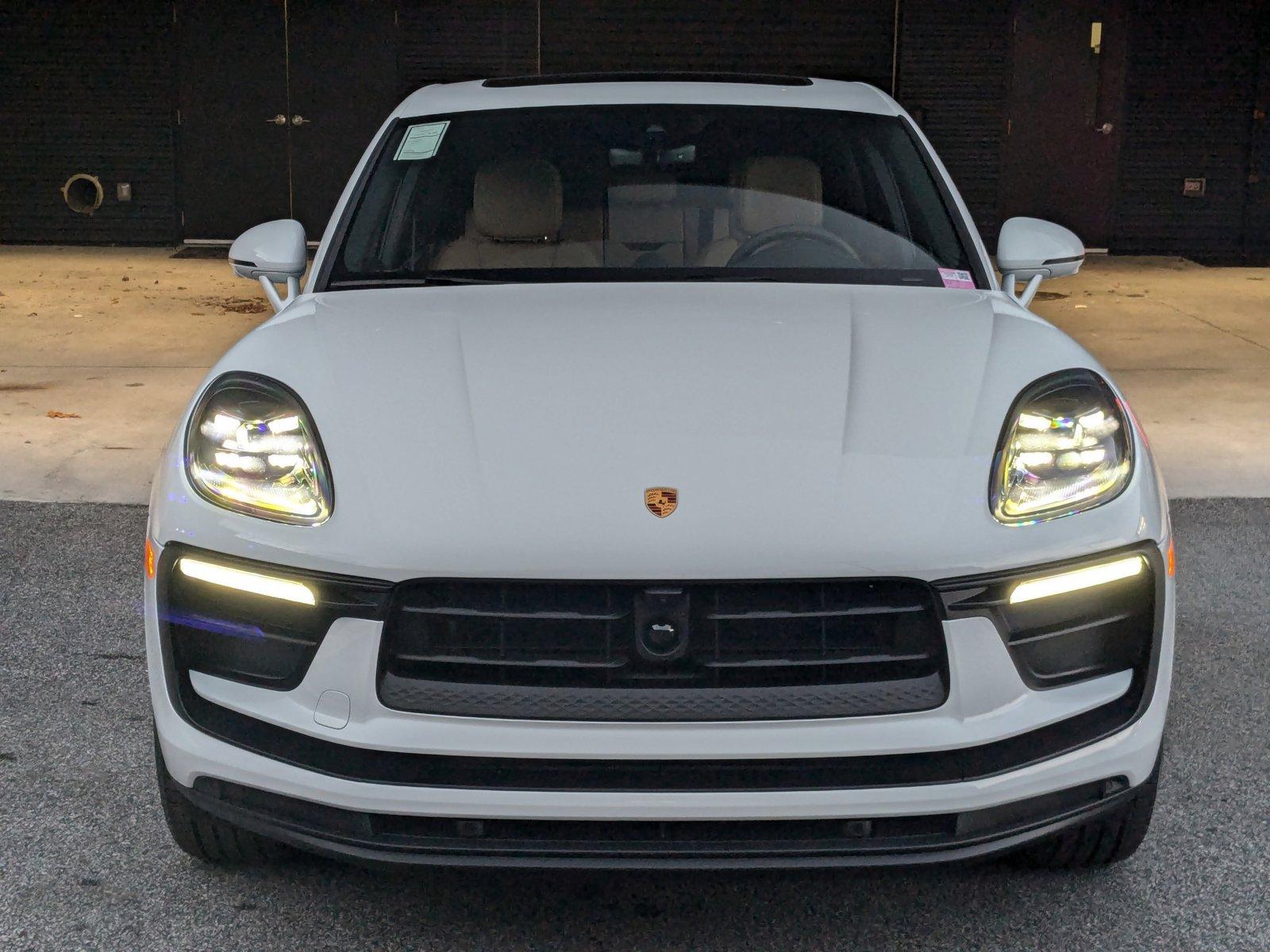 2024 Porsche Macan Vehicle Photo in Towson, MD 21204