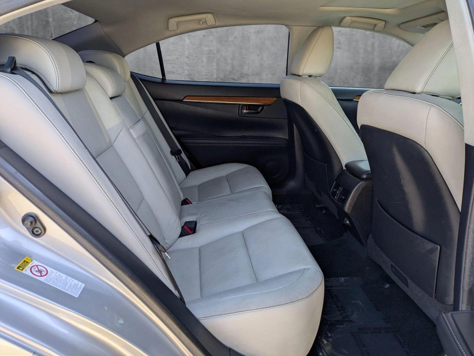 2015 Lexus ES 300h Vehicle Photo in Tustin, CA 92782