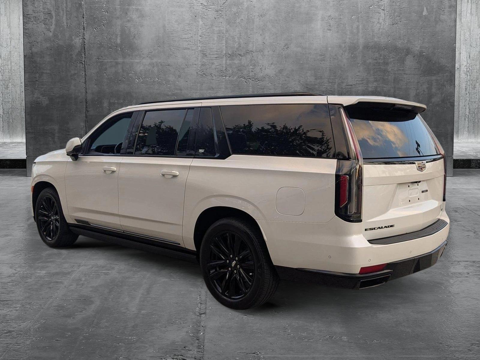 2022 Cadillac Escalade ESV Vehicle Photo in PEMBROKE PINES, FL 33024-6534