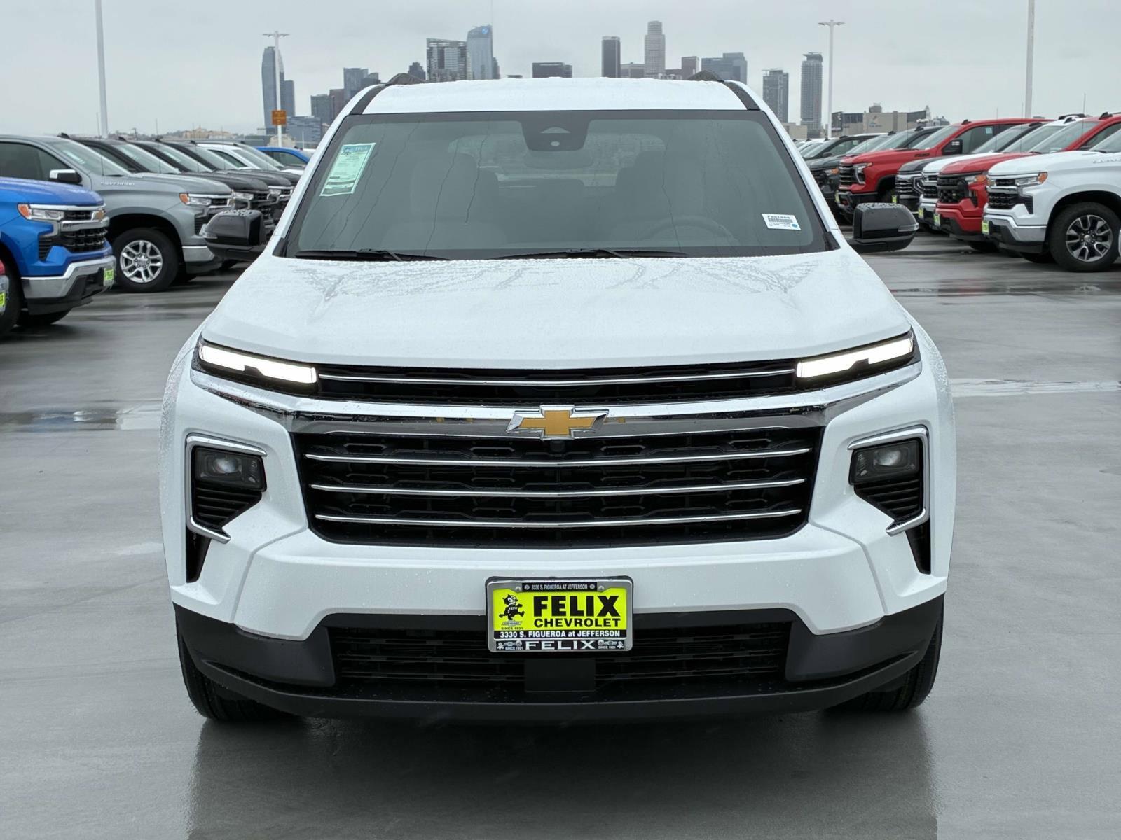 2025 Chevrolet Traverse Vehicle Photo in LOS ANGELES, CA 90007-3794