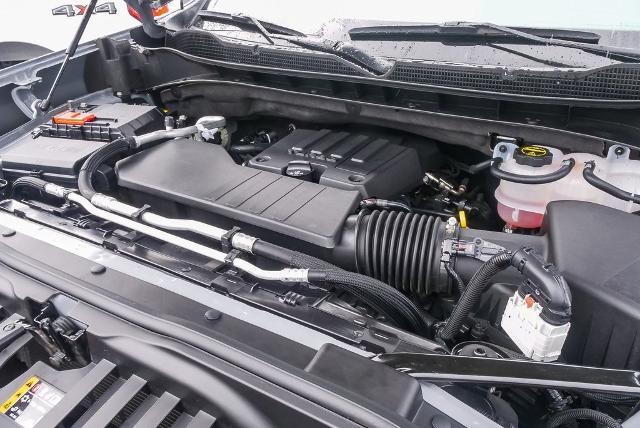 2024 Chevrolet Silverado 1500 Vehicle Photo in VENTURA, CA 93003-8585