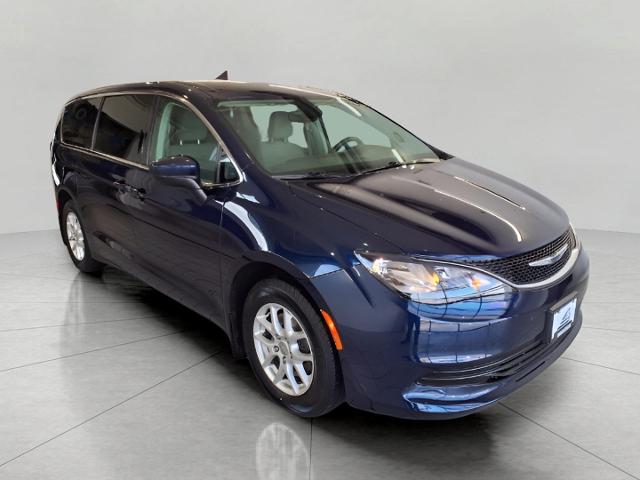 2017 Chrysler Pacifica Vehicle Photo in Oshkosh, WI 54904