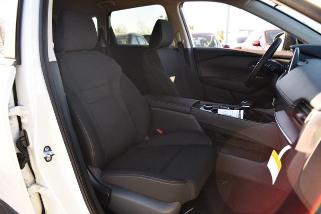 2025 Nissan Rogue Vehicle Photo in Ballwin, MO 63011