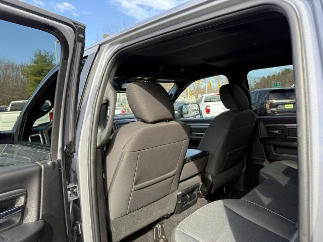 2024 Ram 1500 Classic Vehicle Photo in CHICOPEE, MA 01020-5001