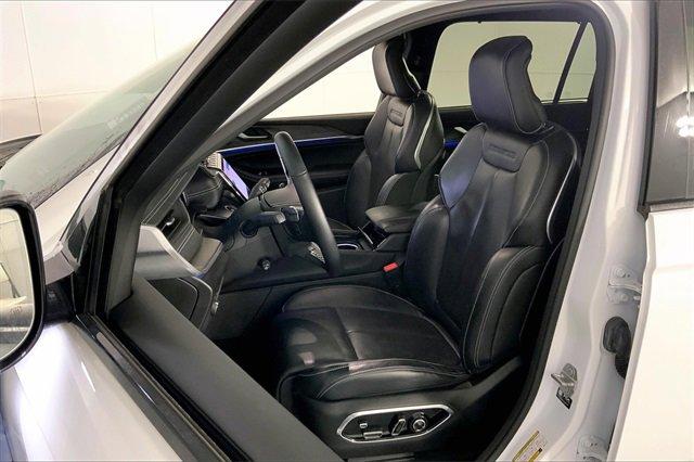2021 Jeep Grand Cherokee L Vehicle Photo in INDEPENDENCE, MO 64055-1314