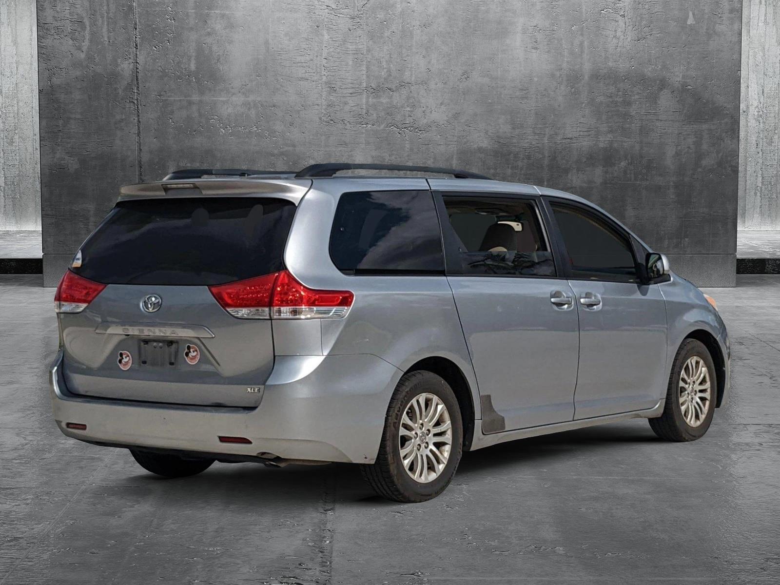 2011 Toyota Sienna Vehicle Photo in Davie, FL 33331